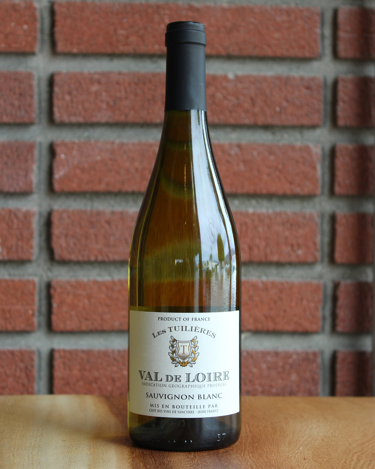 Caves de Sancerre "Les Tuilieres" Sauvignon Blanc 2022 Bottle Shot